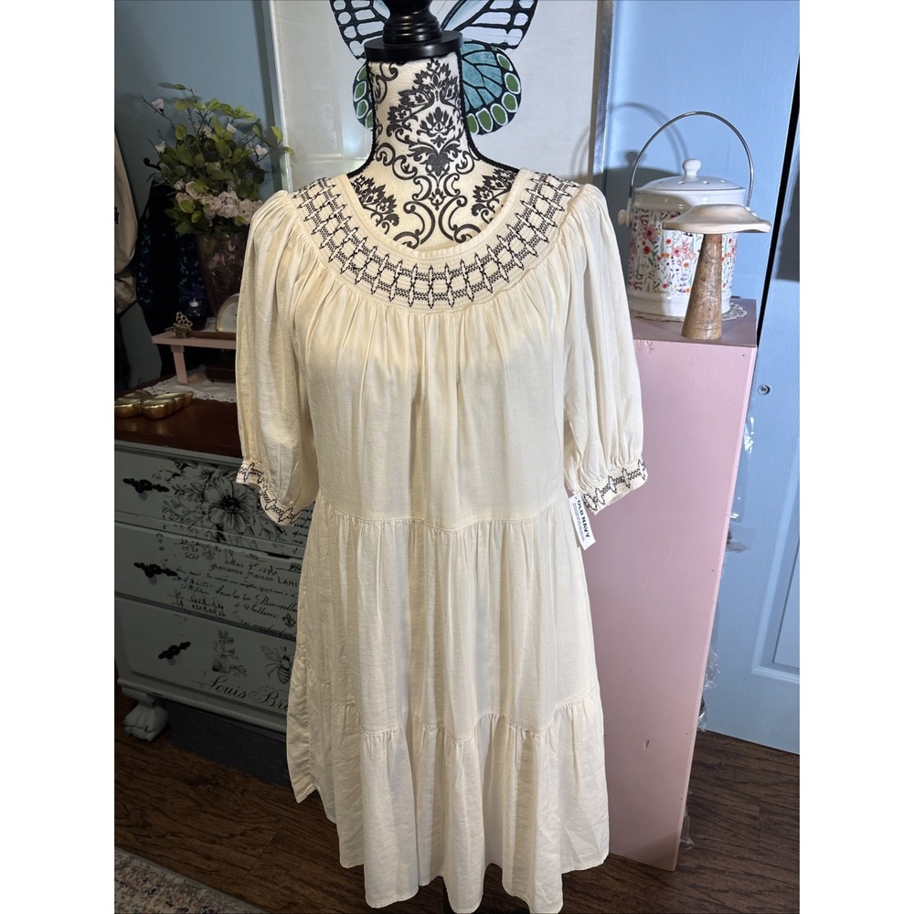 Old Navy Women's White Smocked Boho Embroidered Mini‎ Lined Dress - Size XS NWT
